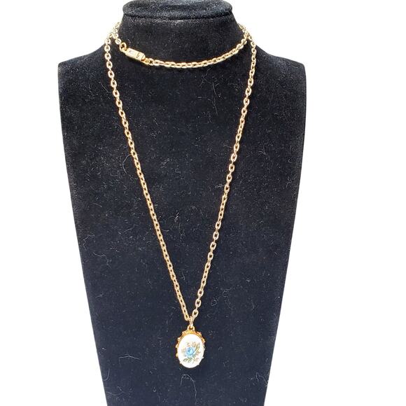 Vintage Floral Blue Rose Necklace Gold Tone 24" Hong Kong - Picture 1 of 7